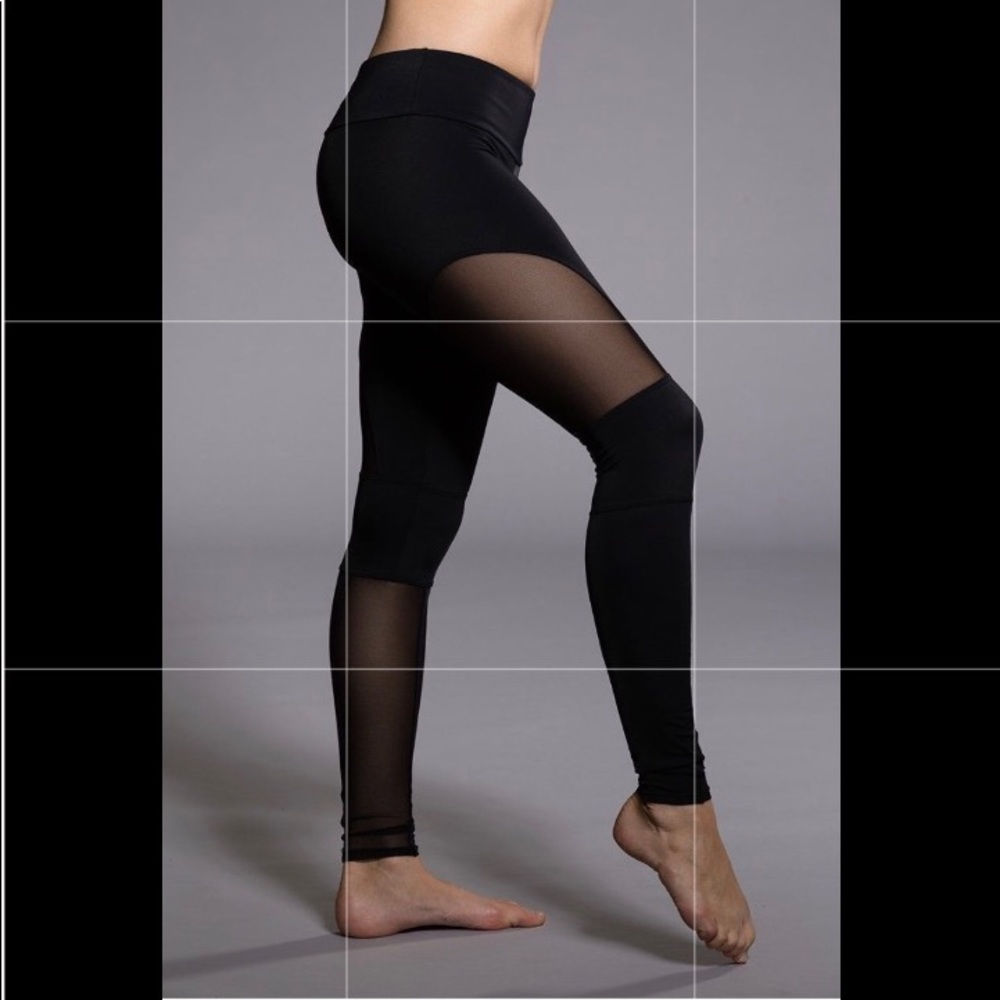 Onzie Moto Mesh Leggins